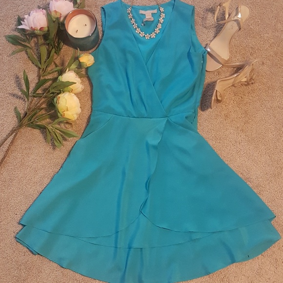 Banana Republic Dresses & Skirts - BR Flowy blue dress euc
